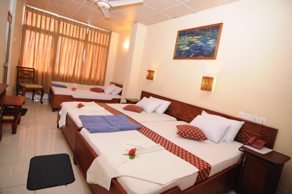 Brighten Hotel โคลอมโบ ภายนอก รูปภาพ