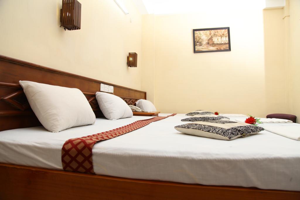Brighten Hotel โคลอมโบ ภายนอก รูปภาพ