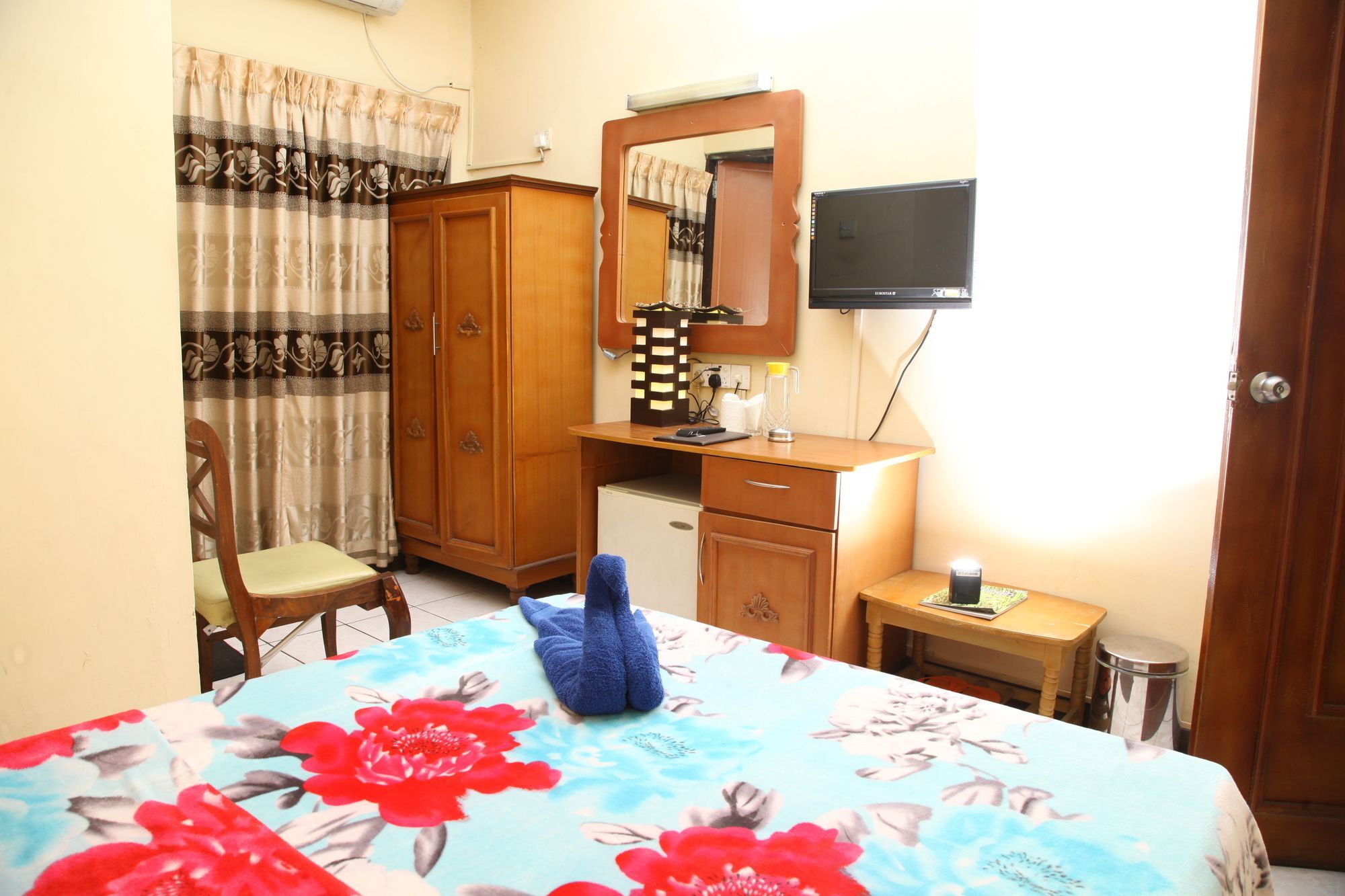 Brighten Hotel โคลอมโบ ภายนอก รูปภาพ