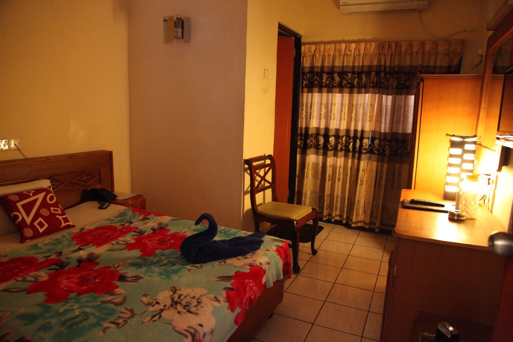 Brighten Hotel โคลอมโบ ภายนอก รูปภาพ